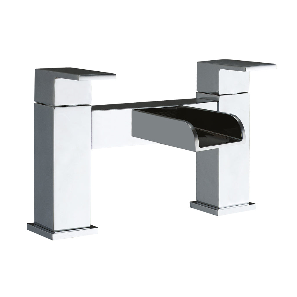Eastbrook Camborne Chrome Bath Filler Tap - Inc Waste
